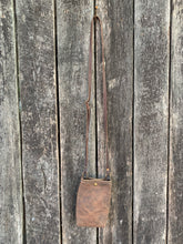 Load image into Gallery viewer, Leather on the Go Purse