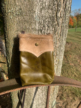 Load image into Gallery viewer, Leather on the Go Purse