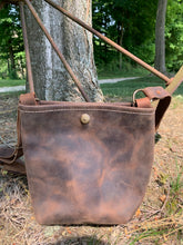 Load image into Gallery viewer, Leather Sheryl Purse
