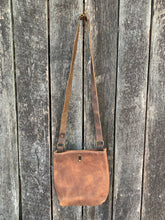 Load image into Gallery viewer, Leather Sheryl Purse
